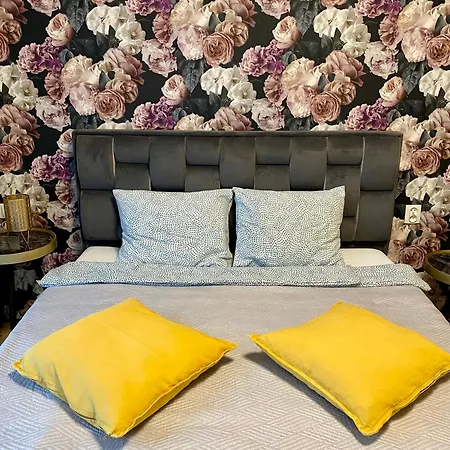 Rents - Old Town Plac Wolnosci Parking Free Apartmán *