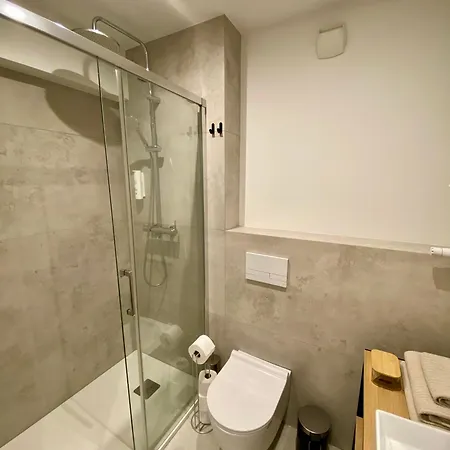 Апартаменты Rents - Old Town Plac Wolnosci Parking Free